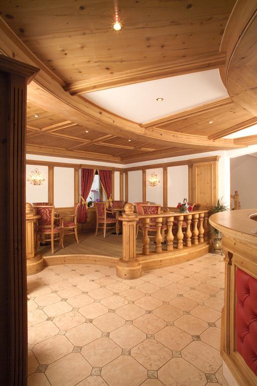 סלבה די ואל גרדנה Hotel Flora מראה חיצוני תמונה